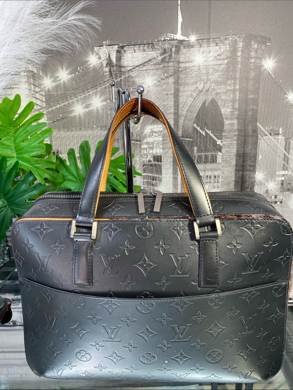 Authentic Louis Vuitton Monogram Matte Malden Business Briefcase Bag - Picture 4 of 17